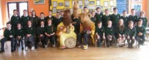The Armagh Rhymers visit St. Malachy's Primary School